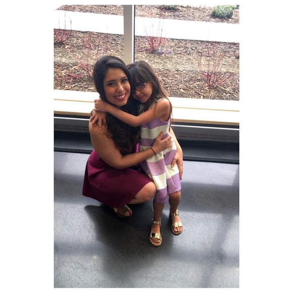 Meet your Posher, Mercedes - Picture 1 of 1