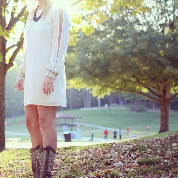 Off white dress with detailed cuffs