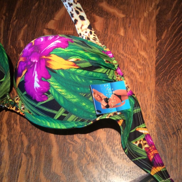 VS swimsuit 34D NWT(top is NWT only) - Picture 2 of 3