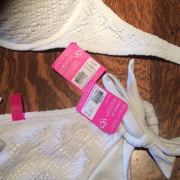 VS NWT swimsuit 36C - Picture 2 of 3