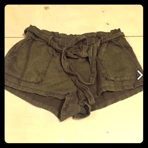 🚫🚫SOLD🚫🚫Ecote shorts