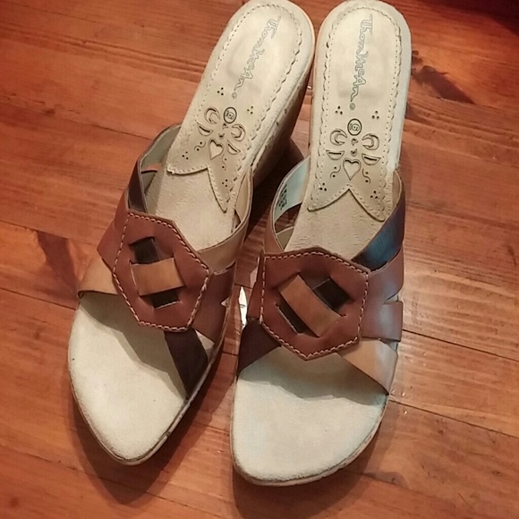Cute cork wedged sandals size 6