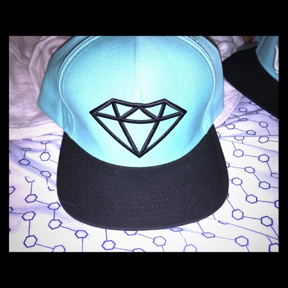 Diamond Snap Back