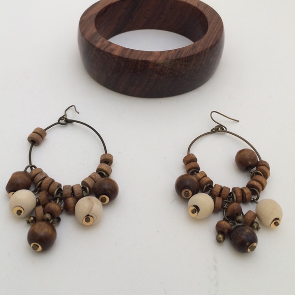 Vintage earrings and bracelet