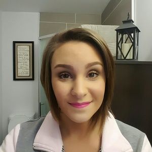 Meet your Posher, Kelsey