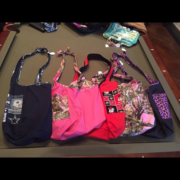 REVERSIBLE BAGS! - Picture 2 of 2