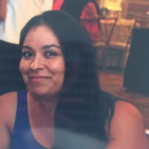 Meet your Posher, Elizabeth