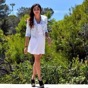 Meet your Posher, Camille