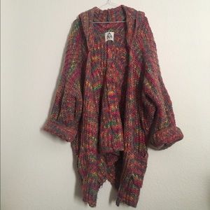 ❌SOLD❌ More Pictures of UNIF Raya Hooded Cardigan