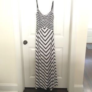 Bebe dress