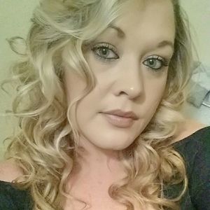 Meet your Posher, Cristina