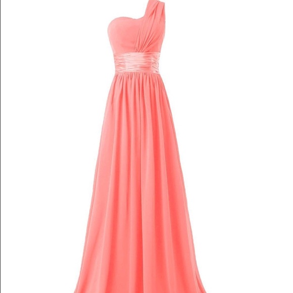 One shoulder dress