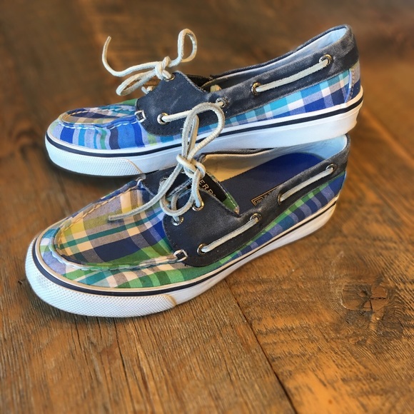 Sperry canvas in plaid