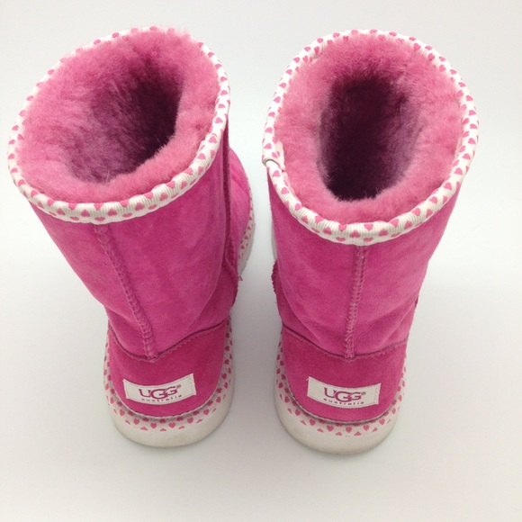 Ugg Pink boots w/ hearts . No trades - Picture 3 of 4