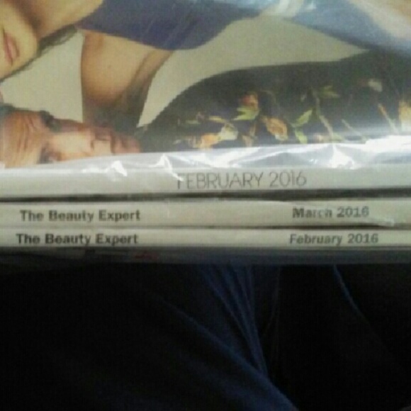 Magazine bundle - Picture 2 of 3