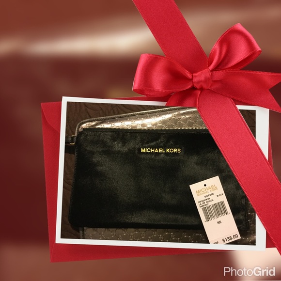 Michael KORS Wristlet