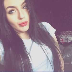 Meet your Posher, Ash