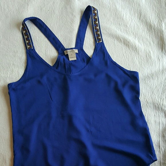 Nwot embroidered straps tank top