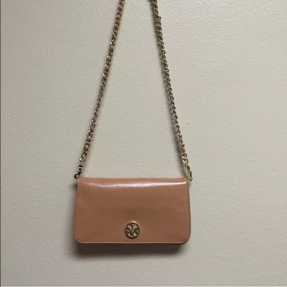 ⛔️SOLD⛔️ Tory Burch Adalyn Clutch - Picture 2 of 3