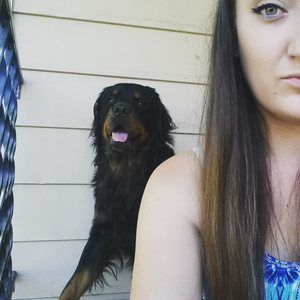 Meet your Posher, Carissa