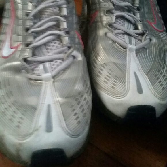 Donated! Nike Air running shoes - Picture 3 of 4