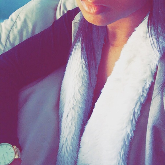 Meet your Posher, Nakisha