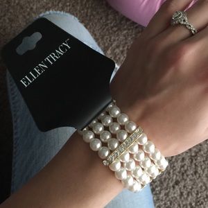 Ellen Tracy bracelet