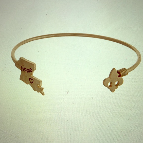 Gold Louisiana Fleur de Lis Bracelet