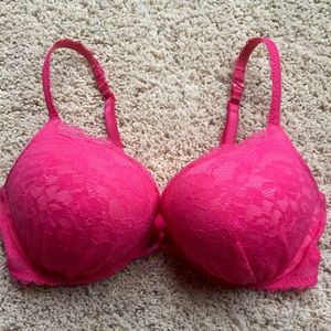 Victoria's Secret miraculous bombshell bra