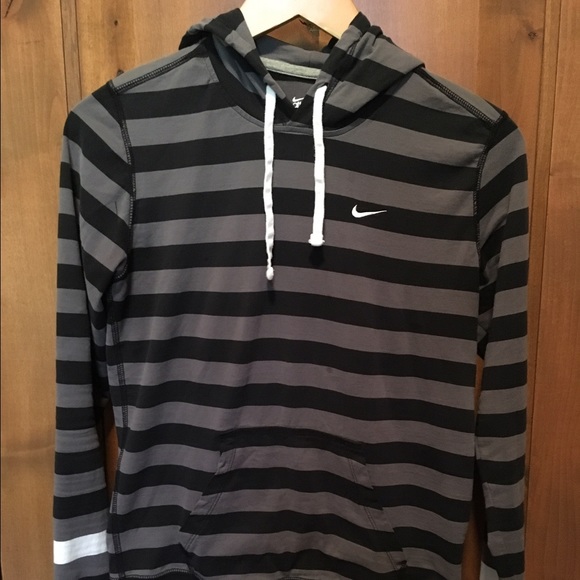 Nike black/gray striped hooded pullover