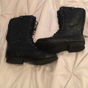Combat boots