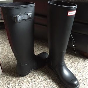 Brand new Hunter boots