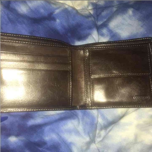 Coach wallet - Picture 2 of 4