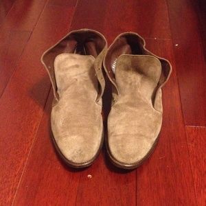 Italian ankle booties