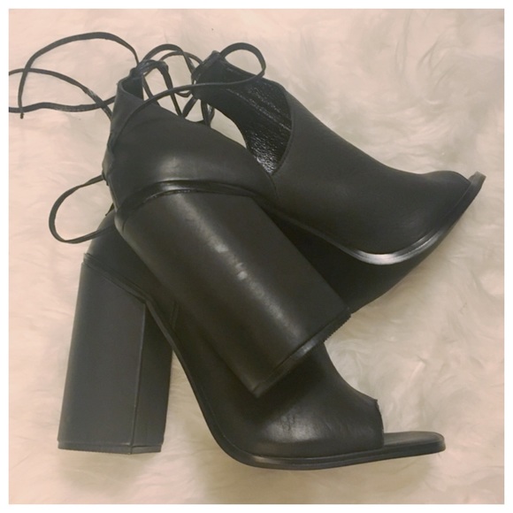 UNIF '94 Heels - Picture 4 of 4