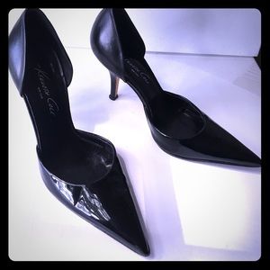 Kenneth Cole Black Leather Pointed Toe Pumps Sz. 6