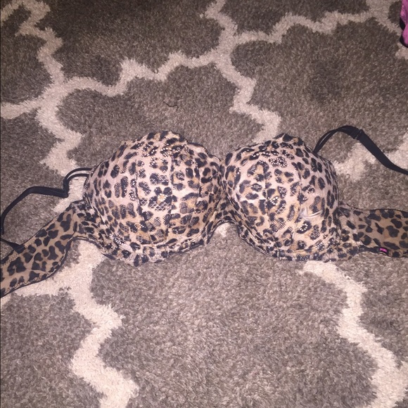 Leopard Date Night 34D VS Bra - Picture 2 of 2