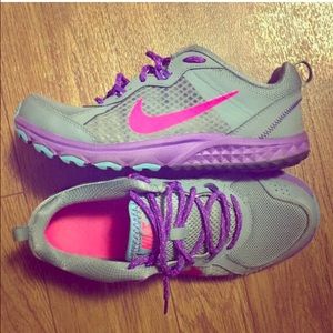 Nike tennis shoes