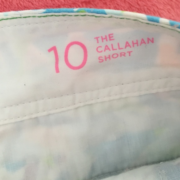 SOLD Lilly Pulitzer Callahan Shorts - Picture 2 of 4