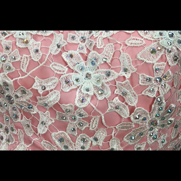 Size 8ish | 2 piece pink prom dress - Picture 4 of 4