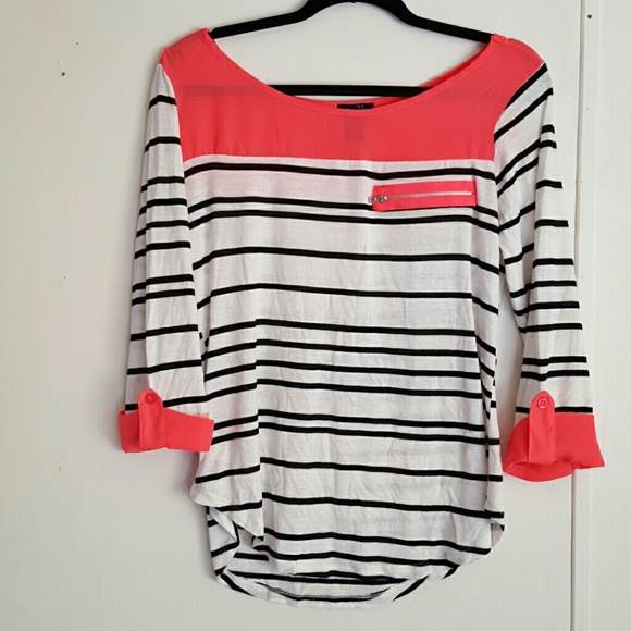 Lot of 4 tops and boots for sonjaprice