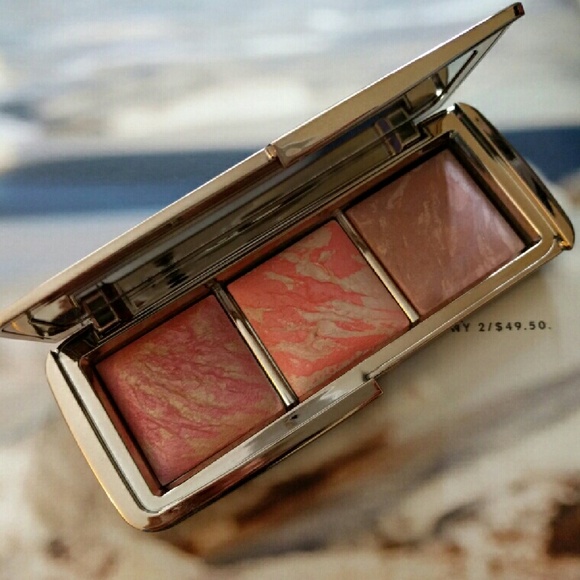 Hourglass ambient lighting blush palette limited