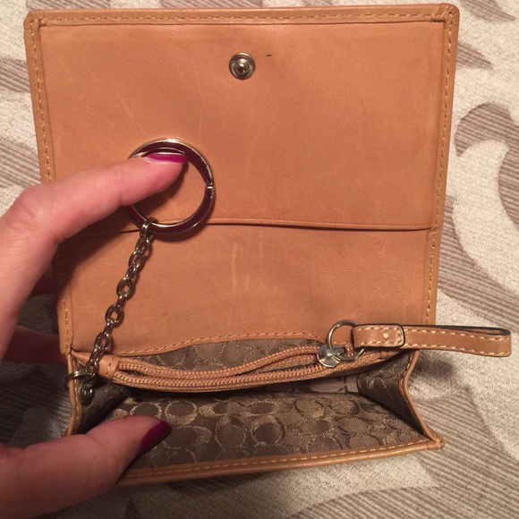 Coach Wallet - Picture 3 of 4