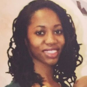 Meet your Posher, Niambi