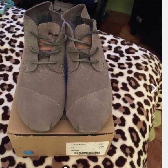 Tribal Tom Boots