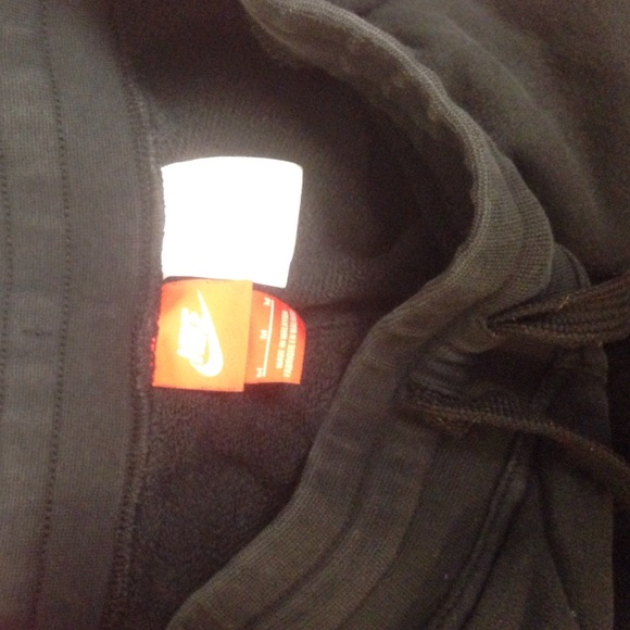 Nike shorts - Picture 3 of 3