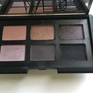 NARS Eyeshadow Pallette.