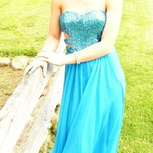 Faviana royal blue sequined long prom dress size 6