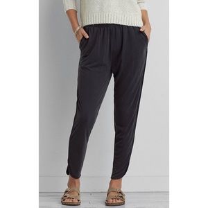 American Eagle Jogger Pant!