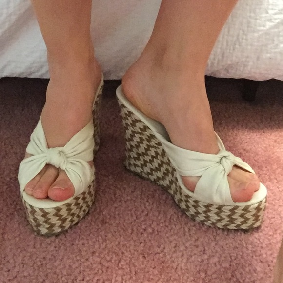 Summer Wedges - Picture 2 of 4